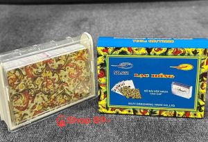 Bài Tây Hộp Nhựa cao cấp LẠC HỒNG chất liệu giấy cao cấp hoa văn đẹp mắt.