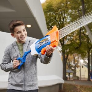 Nerf Super Soaker Rainstorm Water Blaster Drenching Water Blast Outdoor Water-Blasting Fun for Kids Teens Adults 6 Years and Above Easy Fill and Blast