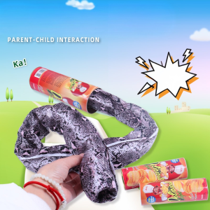 ของเล่นงูปลอม เเกล้งเพื่อน กระป๋องมันฝรั่งทอด  Fake snake toy prank your friends potato chip tin snake.