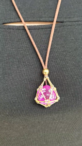 Stylish Metal Net Pendant Necklace Natural Gemstones Cage Neckchain with Adjustable Chain For Daily Wear