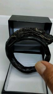 Gelang akar bahar hitam ukir
