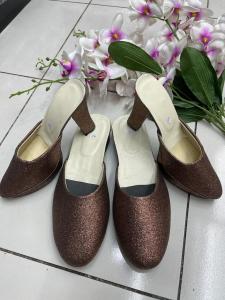 Slop pengantin | slop gliter | slop pengantin jaguard | slop pengantin murah | sendal slop pengantin sepasang | Sendal pengantin