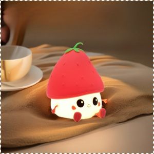 ไฟกลางคืนสตรอเบอร์รี่ แสงสว่าง ไฟกลางคืน แสงอุ่นการรักษา บรรยากาศ แหล่งกําเนิดแสงสม่ําเสมอ แสงโดยรอบ