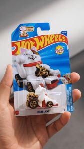Hotwheels.DN - Xe Hot Wheels Feline Lucky