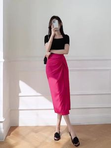 AMMIN กระโปรงเอวแบบมีสายรัดเอวสูงสำหรับผู้หญิงฉบับภาษาเกาหลีของผู้หญิงยาวปานกลางร่องกระโปรงสวยหรูทรงเอ-ไลน์2024ฤดูใบไม้ผลิ/ฤดูร้อน