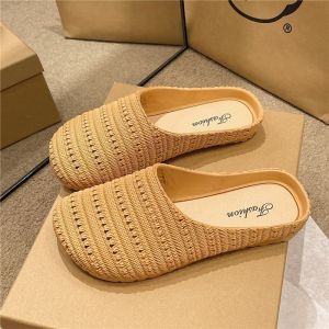 [Free Shipping] WomenS New Flat-Bottomed Hollow-Out Wear-Resistant Slippers Stylish And Elegant Outdoor Sandals With Closed Toe