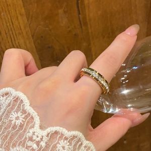 GENENIC Titanium Steel Rotating Ring Elegant Minimalist Finger Jewelry Simple Sparkling Full Drill Ring Daily Wear