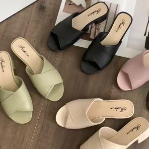[Free Shipping] Womens Summer Outdoor Slippers New Casual Solid Color Chunky Heel Sandals Beach Fashion Slide Sandals
