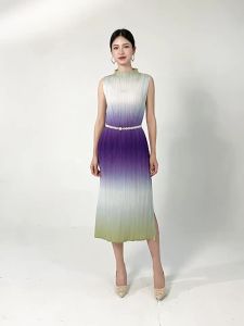 เดรสพลีทไล่โทนสีแบบฝรั่งเศสแขนกุดสไตล์วันหยุดชุดเดรสทรงตรงหรูหรา # 24624zsj --- Z4047-1