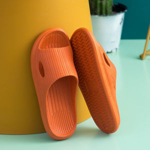 EVA summer slippers para sa mga lalaki at babae non-slip outdoor sandals soft outer wear simple deodorant fashionable at versatile Korean trendy beach slippers