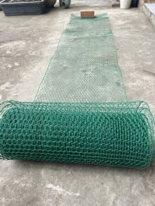( Khổ cao 1m x dài 15m) Cuộn lưới sắt mắt cáo bọc nhựa làm chuồng nuôi gà vịt chất lượng