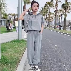 AE plus Size Womens Clothing 2026 Plus-size girls new summer loose-fitting slimming casual sports outfit fashionable hooded two-piece set