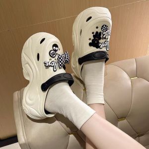 [Free Shipping] Fashionable High-Heeled Perforated Shoes For Petite Women Thick-Soled Outdoor EVA Sandals
