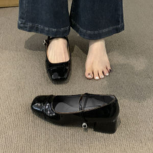 LHMoonlight งานดี รองเท้าคัชชูแฟชั่นสตรี ผลิตจากยางอย่างดีน้ำหนักเบาทำความสะอาดง่ายสวมใส่ใช้งานได้หลายโอกาส รุ่นนี้ไม่มีไม่ได้แล้วป่ะ