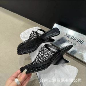 Fashionable Black Toe Toe Drag Hole Shoes Womens New Woven Mesh High Heels Summer Skirt Wear High Heels Slippers