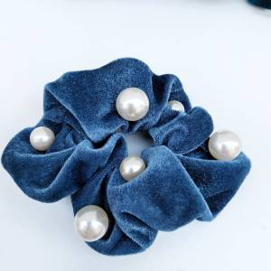 โดนัทรัดผม โดนัทมัดผม ที่รัดผม 1 ชิ้น 12×12 cm. กำมะหยี่ สีพื้นหลากสี หลากดีไซน์