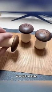 Wooden Toothpick Box Mushroom Shape Holder Dustproof Dispenser Kitchen Table Decor Pejabat Gigi