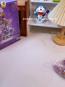 กล่องดนตรีคริสตัลต้นคริสต์มาสขายดี ของเล่นประกอบบล็อกสร้างสรรค์ของขวัญคริสต์มาสพร้อมไฟ