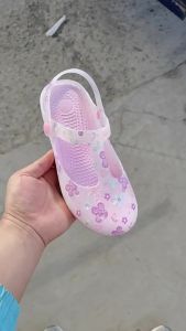 [Free Shipping] 2026 New Summer Clogs for Women Flat Sandals Mom Shoes Sandals for Middle-Aged and Elderly Women