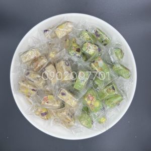 Kẹo Dừa Non Ngũ Cốc Mix Vị Truyền Thống  Và Lá Dứa - Đặc Sản Bến Tre - Kẹo dừa bến tre - đồ ăn vặt