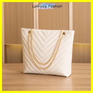 Lollipop Fashion 💝 Ready Stock 💝 2023 Korean Womens large chain tote bag  V pattern embroidery thread shoulder summer and autumn new shopping bag