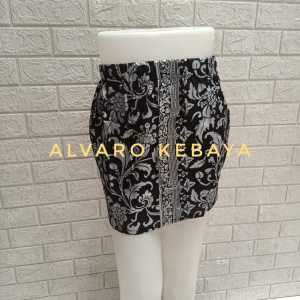 rok span pendek bawahan kebaya mini motif batik modern cantik seksi hitam diatas lutut