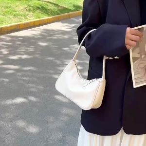 This Years Popular Small Bag for Women 2025 New style single shoulder bag ins Versatile Textured Chic Niche Handbag