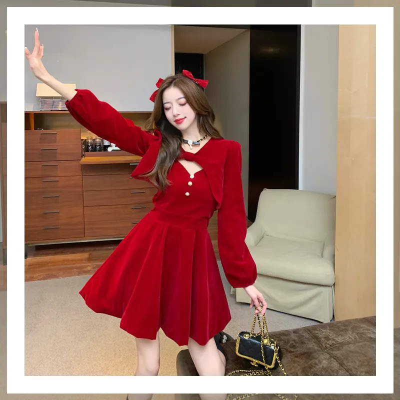 2024 New Christmas Party Outfit Gold Velvet Red Dress Women's Autumn and  Winter Red Festival Dress with Shawl Coat New Year Two-piece Dress