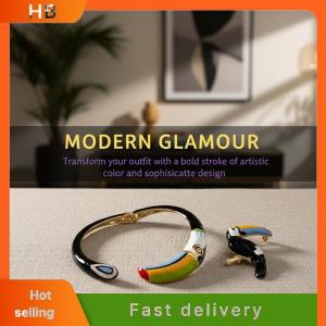 HB Retro Exaggerated Metal Colorful Oil Drop Parrot Necklace Womens Fashion Luxury Open Design Pin Brooch Stylish Accessory