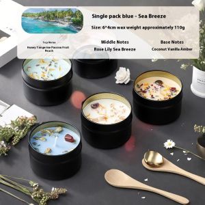 เทียนถั่วเหลืองกลิ่นหอมทำด้วยมือพร้อมดอกไม้แห้งและคริสตัลเพื่อความผ่อนคลาย