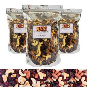 Classic Blend Trail Mix 1 Kilogram in Resealable Pouch - Imported