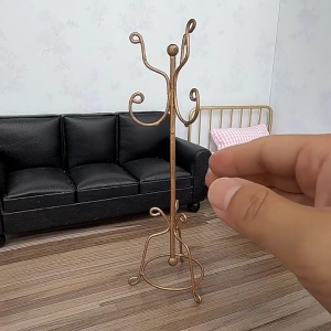 Antique Iron Clothes Rack Model Figurine For 1/12 Dollhouses Bedroom Scene Display Miniature Furniture Project Accessory