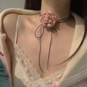 Handmade Rose Choker Multi-purpose Strap Wrist Flower Dark Personality Necklace Sweet Necklace