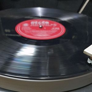 000052 ร้องแจ๊ส ANTHONY NEWLEY Love is a now&then thing แผ่นเสียง Vinyl Lp 33 rpm สภาพดี ตรวจสอบแล้วมีลองฟัง