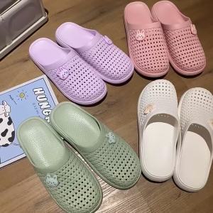 2026 New WomenS Sandals With Closed Toe Hollow Beach Shoes Fashionable And Comfortable Flat Breathable Home Slippers