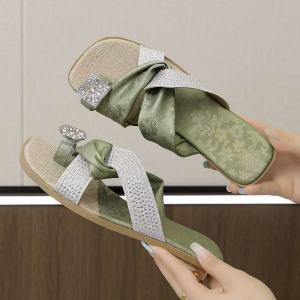 French Fashion Diamond Decoration Square Toe Slip-Ons Flip-Flops Non-slip Mules Women Summer Outerdoor Flat Slippers