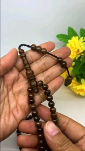 Tasbih Muslim 99 Kayu Gaharu wangi 8 mm Kalimantan Grade A
