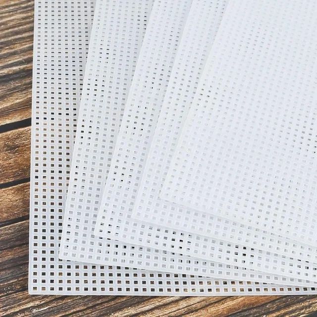 11 Count Plastc Canvas Grd, Deal Plastc Mesh For Embrodery - View #2