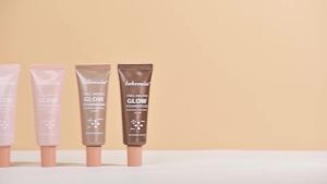 Lakerain Waterproof Concealer & Liquid Glow Foundation for a Natural Enhancer