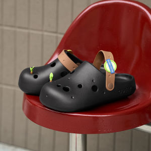 [Free Shipping] Thick-Soled Perforated Height-Increasing Trendy And Cute Slip-On Sandals With Cartoon Designs Perfect For Couples And Featuring A Non-Slip Sole