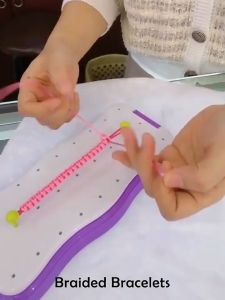 DIY Bracelet Craft Kit Include Braid Loom Kids Creativity Educational Friendship Bracelet Making Kit Girls Boy Adjustable Pegs