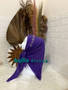 Hijab segi 4 bella Squer hijab segi 4 bella payet bando hijab segi 4 payet kupu-kupu payet dijait dn ngak mudah copot ukuran 115x115 bisa COD Aqilla Olshop