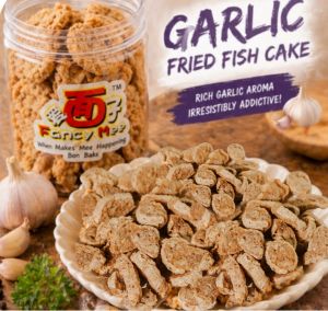 Garlic Fried Fish Cracker (愛面子.炸魚饼 蒜口味）80gm  New Packaging  Fancy Mee Own Production