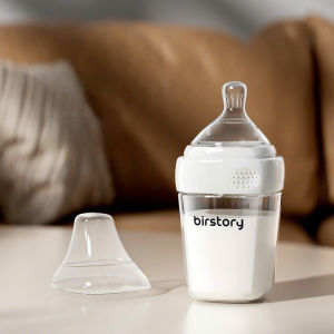 Bình sữa thuỷ tinh vuông BIRSTORY núm ti lệch chống đầy hơi cho bé