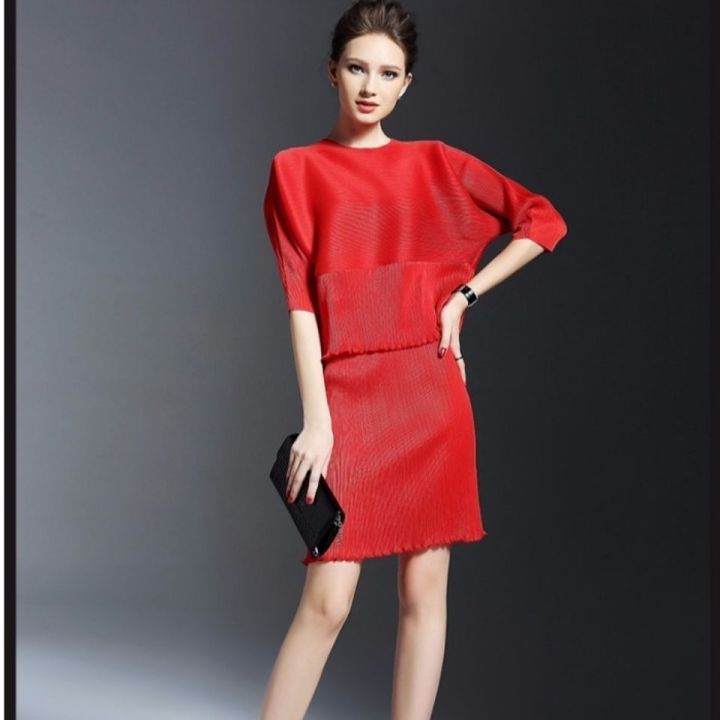 NOVA quality] Miyake fold European and American style fashion two