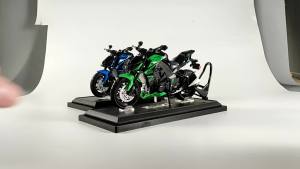 2026 1:12 Kawasaki Z1000 Street Cars Motorcycle Diecast Model Car Alloy Metal Shock Absorption Sound Light Simulation Motors For Boys