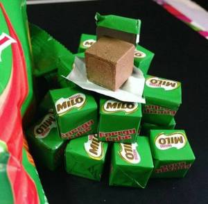 【𝐒𝐆 𝐒𝐓𝐎𝐂𝐊】Nestle 100pcs Milo Energy Cube HALAL Snack Chocolate Candy Tibits 275g 100cubes Pillow Cube Price Milo Cubes Milo Grain Prices - Lazada