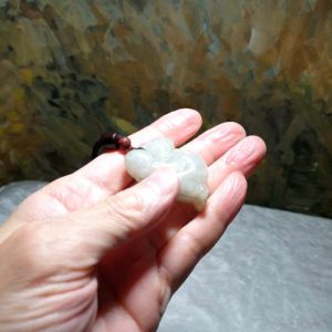 Natural untreated Burma Jade (Type A Jadeite) light greenish Monkey and Peach pendant/handheld/display (with certificate) [Natural Crystal] 翡翠淡绿猴子桃子吊坠/手把/小摆件(带证书)