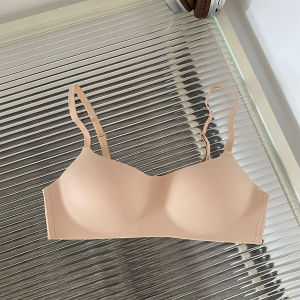 ชุดชั้นในที่ไม่มีร่องรอยผู้หญิงหนึ่งชิ้นครึ่งถ้วยเล็ก ๆ น้อย ๆ รวบรวมมันวาวบางสบายเหล็กห่วง Anti-Saggy Bra