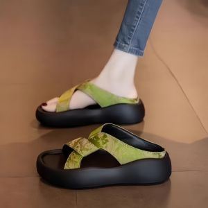 Free Shipping WomenS Summer Outdoor Slippers 2026 New Style Thick-Soled Beach Sandals Fashionable One-Strap Sandals For Women